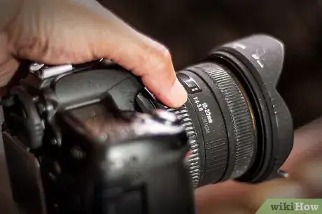 Image titled Use a Remote With Your Nikon D70 Step 6