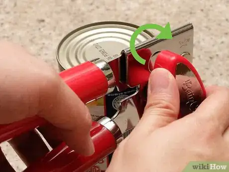 Image titled Make Cake in a Can Step 1
