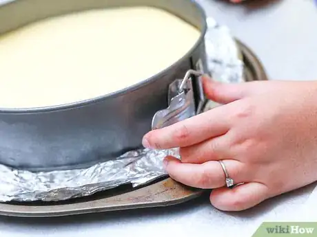 Image titled Remove Cheesecake from a Springform Pan Step 8