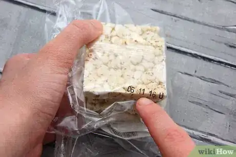 Image titled Select and Store Tempeh Step 1
