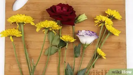 Image titled Make Prom Corsages Step 2