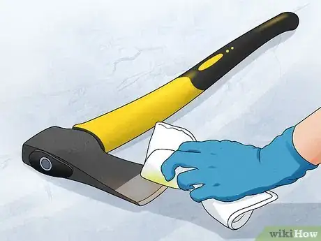 Image titled Store an Axe Step 2Bullet