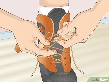 Image titled Lace Roller Hockey Skates Step 3