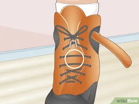 Image titled Lace Roller Hockey Skates Step 10