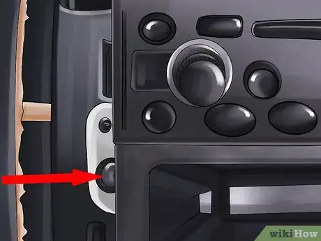 Image titled Replace the Stereo in a 2005 Saturn Vue Step 7