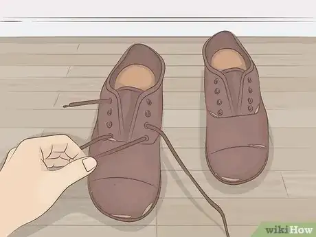 Image titled Use Shoe Cream Step 4