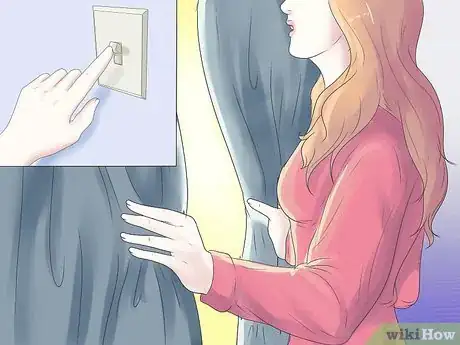 Imagen titulada Help Your Dog During a Seizure Step 7