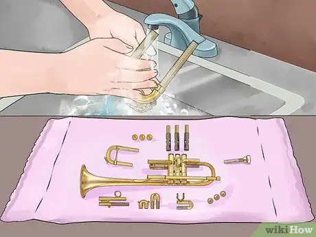 Imagen titulada Clean a Trumpet Step 8