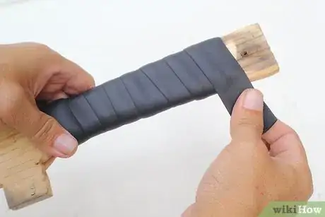 Imagen titulada Make a Wooden Sword Step 12
