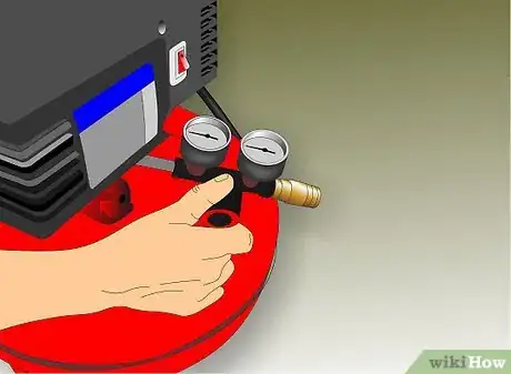 Imagen titulada Paint with a Compressed Air Sprayer Step 7