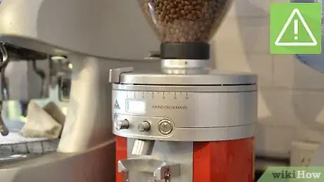 Imagen titulada Grind Espresso Beans Step 1