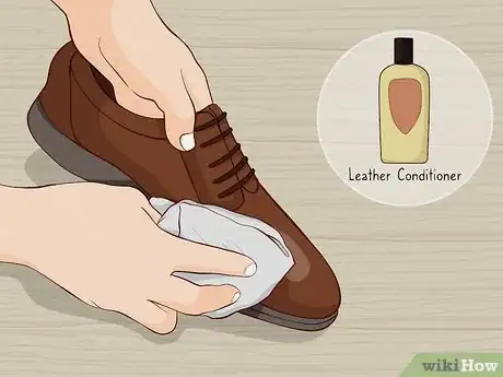 Imagen titulada Keep Dress Shoes from Creasing Step 9