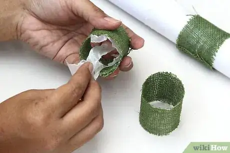Imagen titulada Make Napkin Rings Step 12