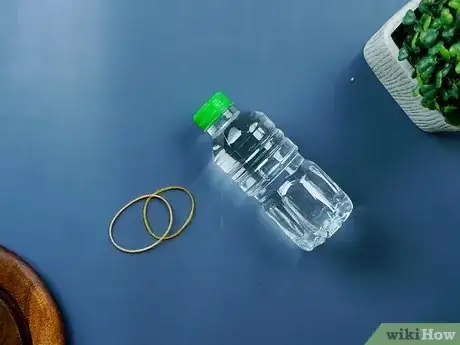 Imagen titulada Open a Bottle of Water Step 10