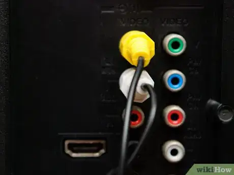Imagen titulada Hook Up a DVD Player Through a VHS Recorder and TV Step 4