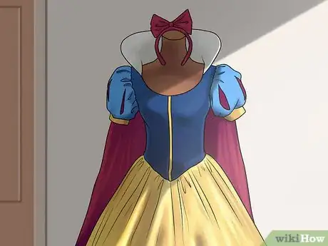 Imagen titulada Look Like Snow White Step 1