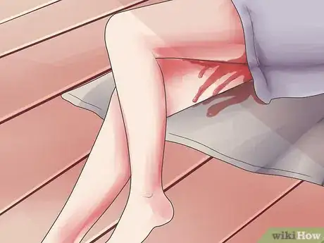 Imagen titulada Recognize Symptoms of a Postpartum Hemorrhage Step 6