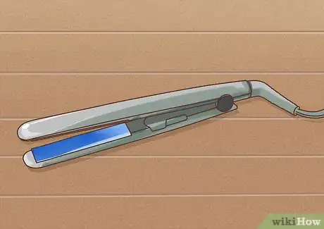 Imagen titulada Straighten Your Hair Without Chemicals Step 4