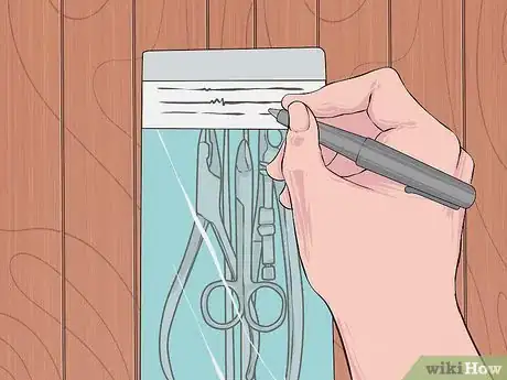 Imagen titulada Sterilize Medical Instruments Step 8