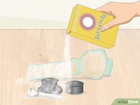 Imagen titulada Clean an Acrylic Bong Step 11