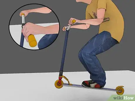 Imagen titulada Do Tricks on a Scooter Step 7