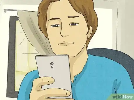 Imagen titulada Tell if a Girl Is Bored of Texting You Step 7