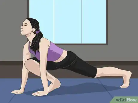 Imagen titulada Do Gymnastics Tricks Step 3