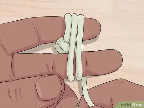 Imagen titulada Tie Paracord Knots Step 11