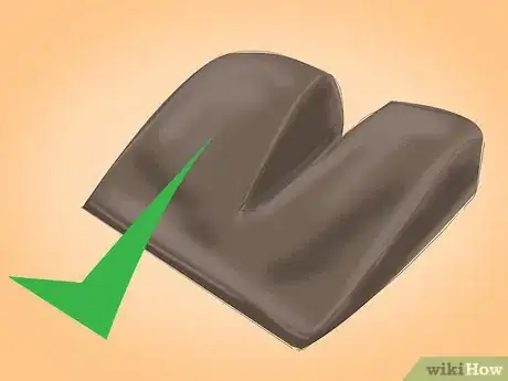 Imagen titulada Use a Coccyx Cushion Step 6