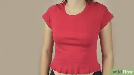 Imagen titulada Cut a Shirt Step 12