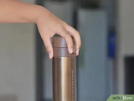 Imagen titulada Remove Musty Odors from Vacuum Flasks Step 3