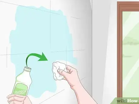 Imagen titulada Hang a Mirror on a Wall Without Nails Step 1