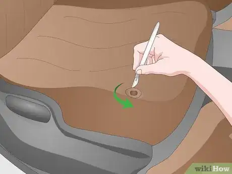 Imagen titulada Fix Cigarette Burns in a Car Seat Step 7