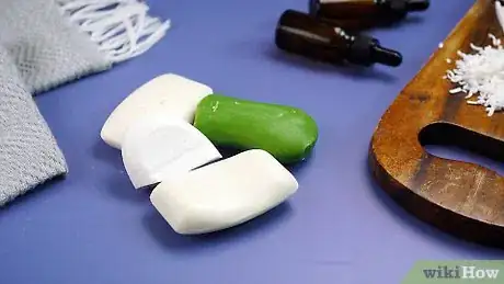 Imagen titulada Melt a Soap Bar Step 1