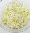 cortar lechuga en tiras delgadas