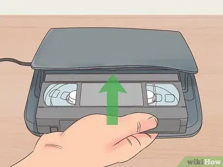 Imagen titulada Clean VHS Tapes Step 1