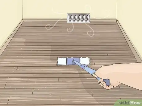 Imagen titulada Finish Hardwood Floors without Sanding Step 11