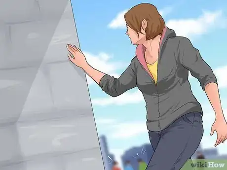 Imagen titulada Win a Fight Against a Bully Step 10
