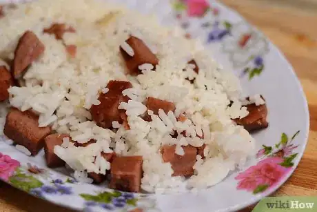 Imagen titulada Make a Quick Rice and Spam Dish Step 5