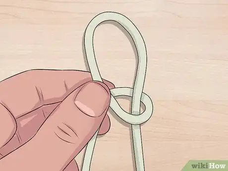 Imagen titulada Tie Paracord Knots Step 19
