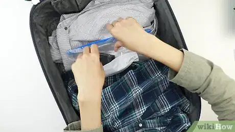 Imagen titulada Pack Ties Step 5