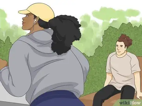 Imagen titulada Check Out a Girl Without Her Noticing Step 7