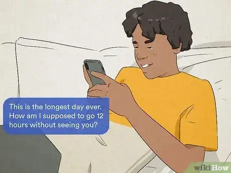 Imagen titulada Seduce a Scorpio Woman Through Text Step 1