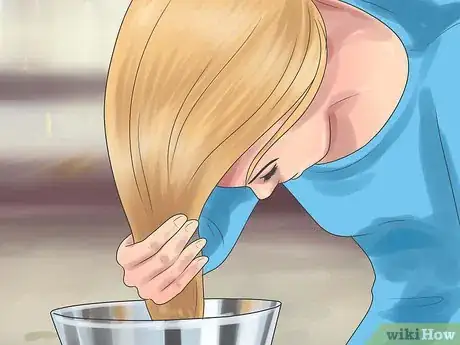 Imagen titulada Remove Henna from Hair Step 2