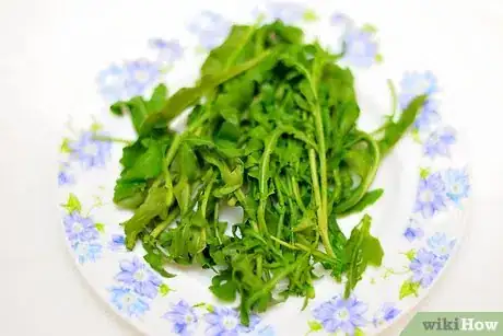 Imagen titulada Cook Arugula Step 4