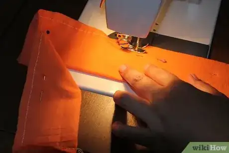 Imagen titulada Make a Microwaveable Neck Wrap Step 7
