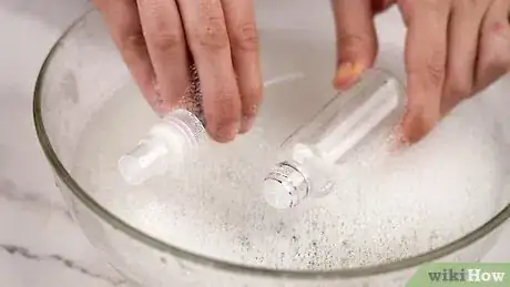 Imagen titulada Clean Cloudy Glasses Step 8