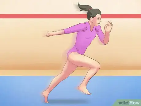 Imagen titulada Do a Front Tuck Step 3