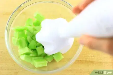 Imagen titulada Make Cucumber Juice Step 4