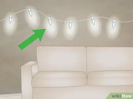 Imagen titulada Decorate the Wall Behind a Couch Step 11